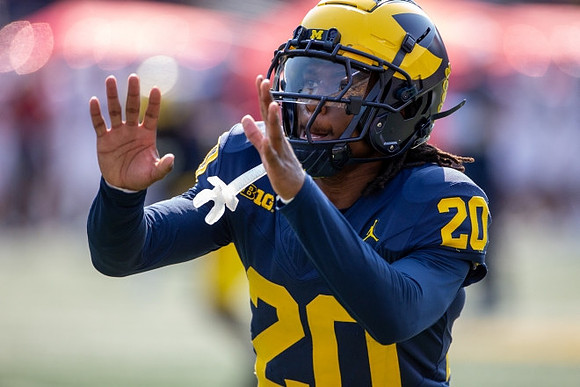 Kalel Mullings (20)