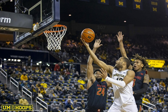 DeVante' Jones (12)