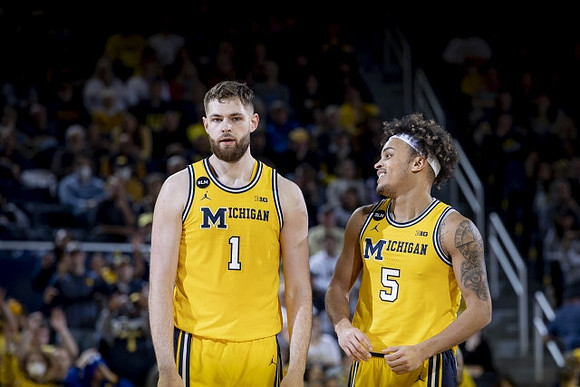 Hunter Dickinson (1) and Terrance Williams II (5)