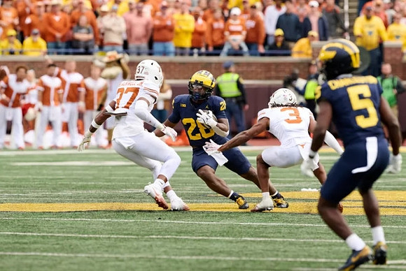 Benjamin Hall (28) and C.J. Charleston (5)
