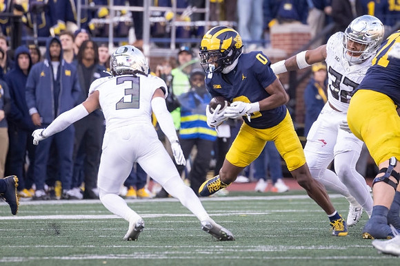Semaj Morgan (0) and Evan Link (71)
