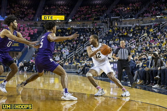 DeVante' Jones (12)