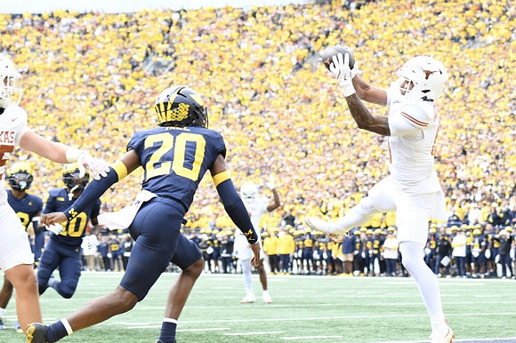 Jyaire Hill (20)