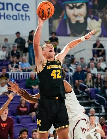 Will Tschetter (42)