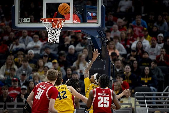 Will Tschetter (42) and Rubin Jones (15)