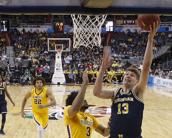 Moritz Wagner (13)