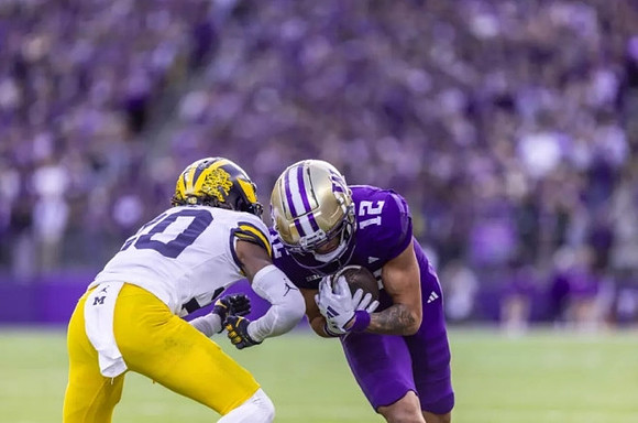 Jyaire Hill (20)