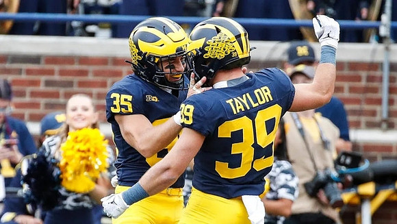 Stuart Blake (35) and Joe Taylor (39)