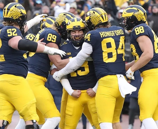 Karsen Barnhart (52), Greg Tarr (45), Carter Selzer (89), Jake Moody (13), Joel Honigford (84), and Matthew Hibner (88)