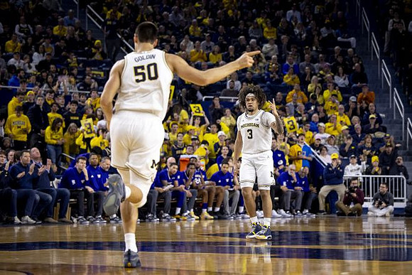 Vladislav Goldin (50) and Tre Donaldson (3)