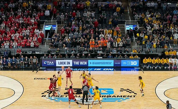 Danny Wolf (1), Nimari Burnett (4), Vladislav Goldin (50), Rubin Jones (15), and Tre Donaldson (3)