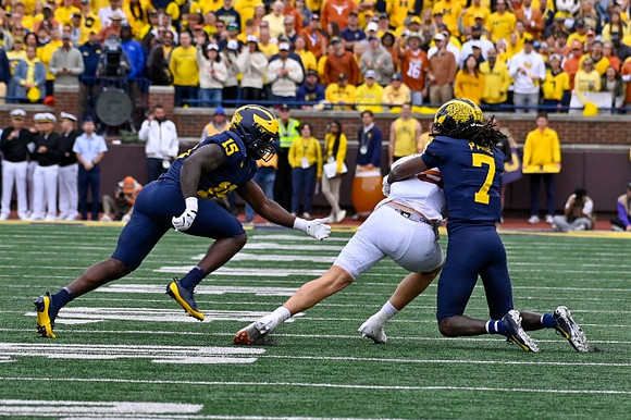 Ernest Hausmann (15) and Makari Paige (7)