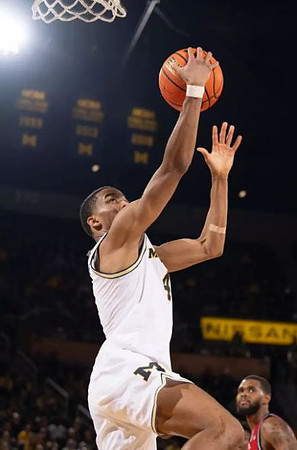 Nimari Burnett (4)