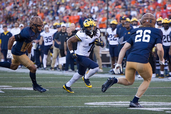 Donovan Edwards (7)