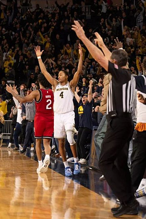 Nimari Burnett (4)