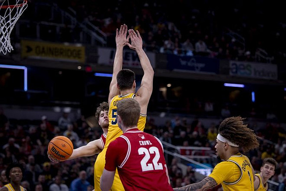 Vladislav Goldin (50), Tre Donaldson (3), and Will Tschetter (42)