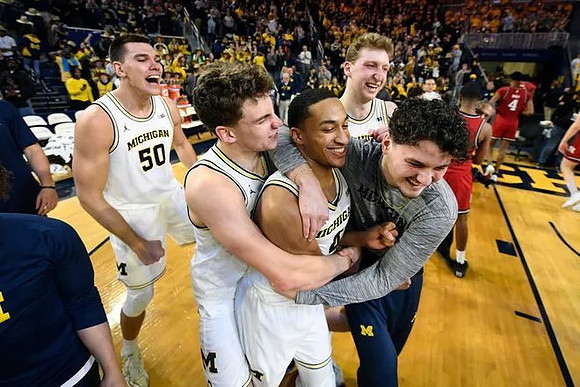 Vladislav Goldin (50), Will Tschetter (42), Nimari Burnett (4), Danny Wolf (1), and Ian Burns (14)