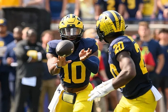 Alex Orji (10) and Kalel Mullings (20)