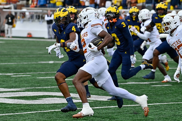 Micah Pollard (4) and Fredrick Moore (3)