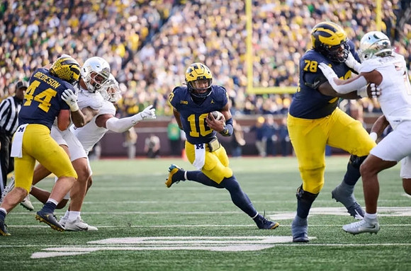 Max Bredeson (44), Alex Orji (10), and Myles Hinton (78)