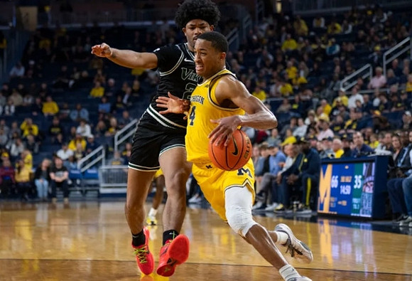 Nimari Burnett (4)