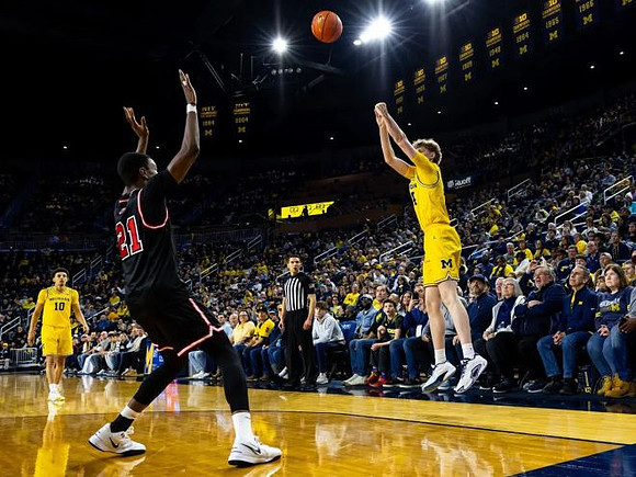 Justin Pippen (10) and Sam Walters (24)