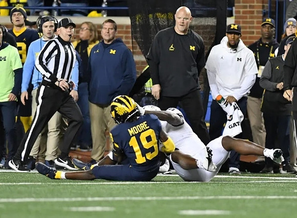 Rod Moore (19)