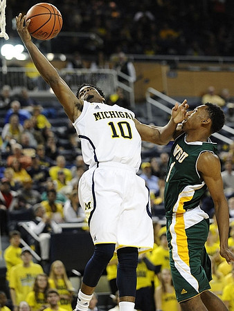 Derrick Walton Jr. (10)