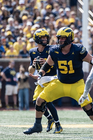 Davis Warren (16) and Greg Crippen (51)