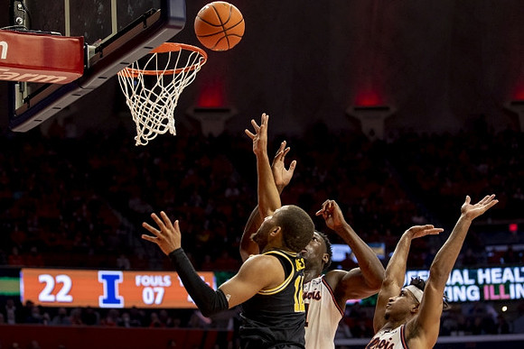 DeVante' Jones (12)