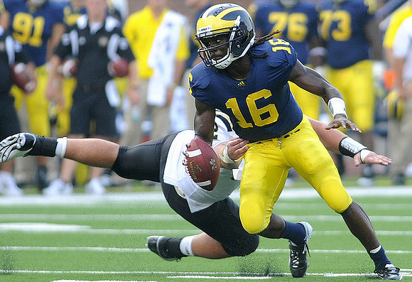 Denard Robinson (16)
