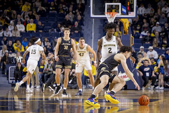 Rubin Jones (15), Will Tschetter (42), and L.J. Cason (2)