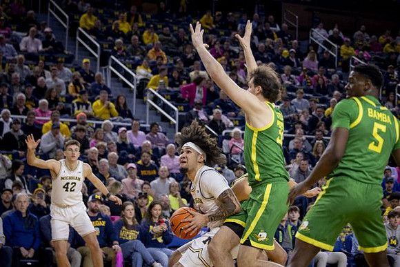 Will Tschetter (42) and Tre Donaldson (3)