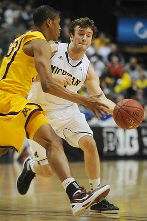 Zack Novak (0)
