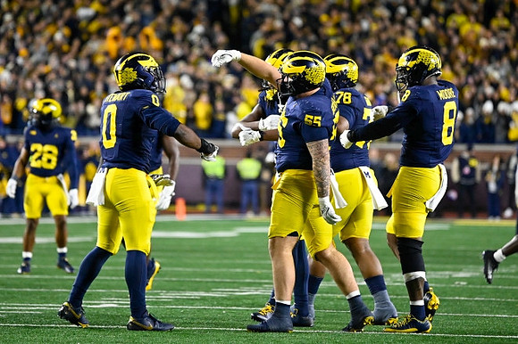 Quinten Johnson (28), Josaiah Stewart (0), Mason Graham (55), Kenneth Grant (78), and Derrick Moore (8)