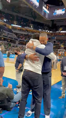 Jalen Rose and Juwan Howard