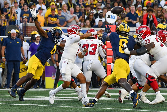 Josaiah Stewart (0) and Derrick Moore (8)