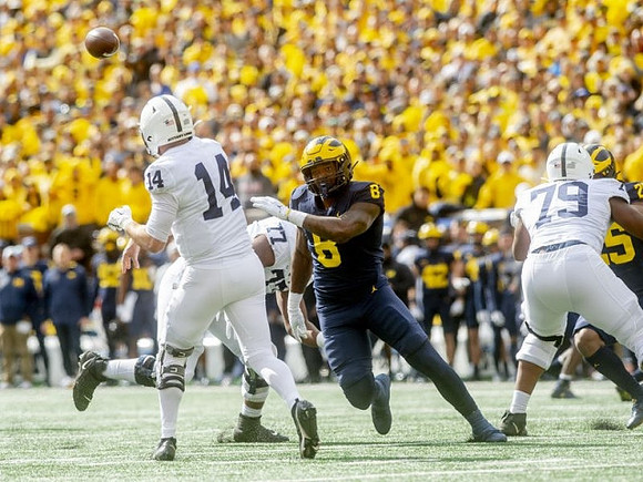 Derrick Moore (8)