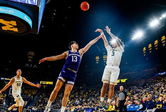 Vladislav Goldin (50) and Tre Donaldson (3)