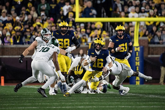 Giovanni El-Hadi (58), Davis Warren (16), and Greg Crippen (51)