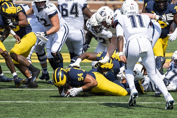 Junior Colson (25), Rayshaun Benny (26), and George Rooks (54)