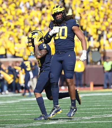 DJ Turner (5) and Mike Morris (90)