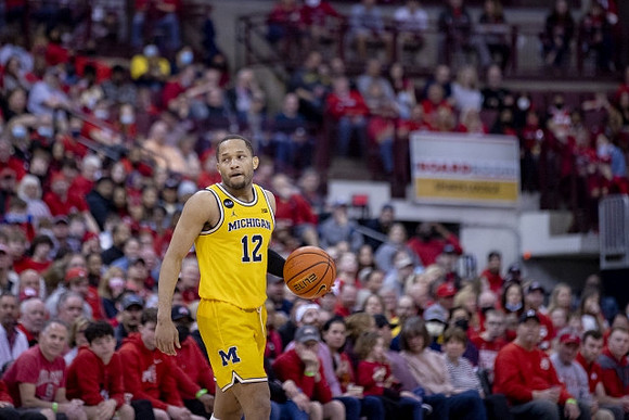 DeVante' Jones (12)
