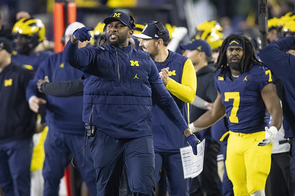 Sherrone Moore and Donovan Edwards (7)