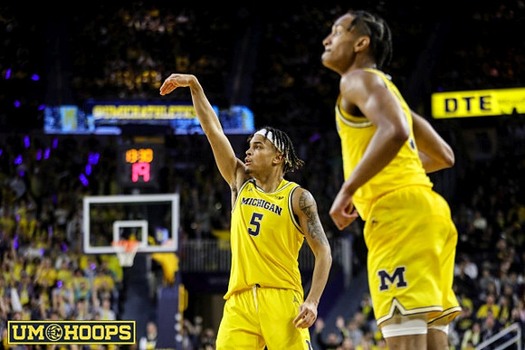 Terrance Williams II (5) and Kobe Bufkin (2)
