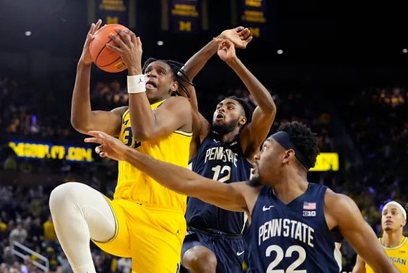 Tarris Reed Jr. (32) and Terrance Williams II (5)