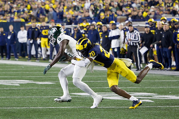 Jyaire Hill (20)