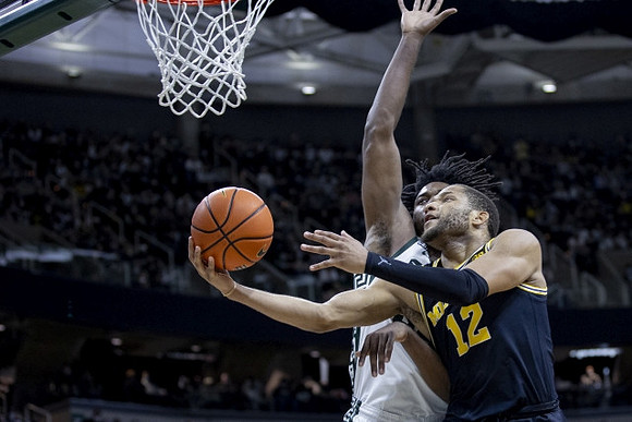 DeVante' Jones (12)