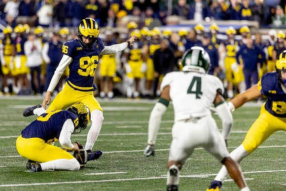 Dominic Zvada (96) and Tommy Doman (19)