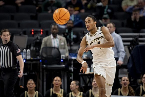 Nimari Burnett (4)